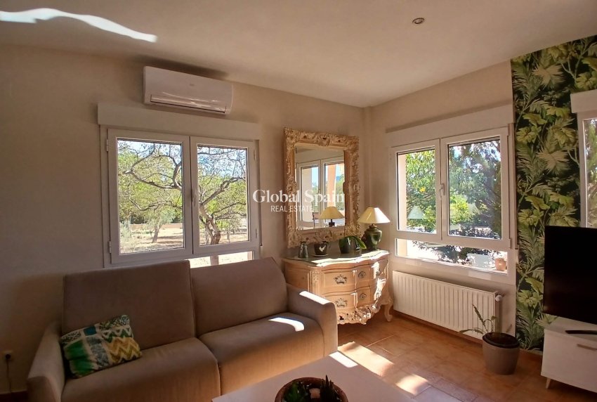 Resale - VILLA -
YECLA - Inland