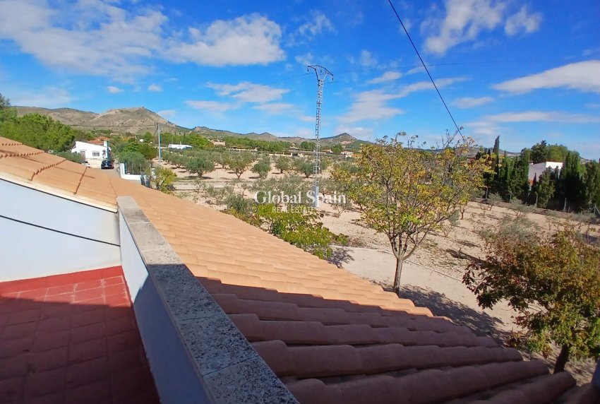 Resale - VILLA -
YECLA - Inland