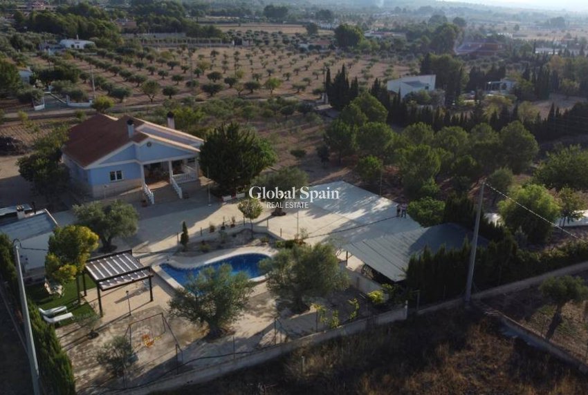 Resale - VILLA -
YECLA - Inland