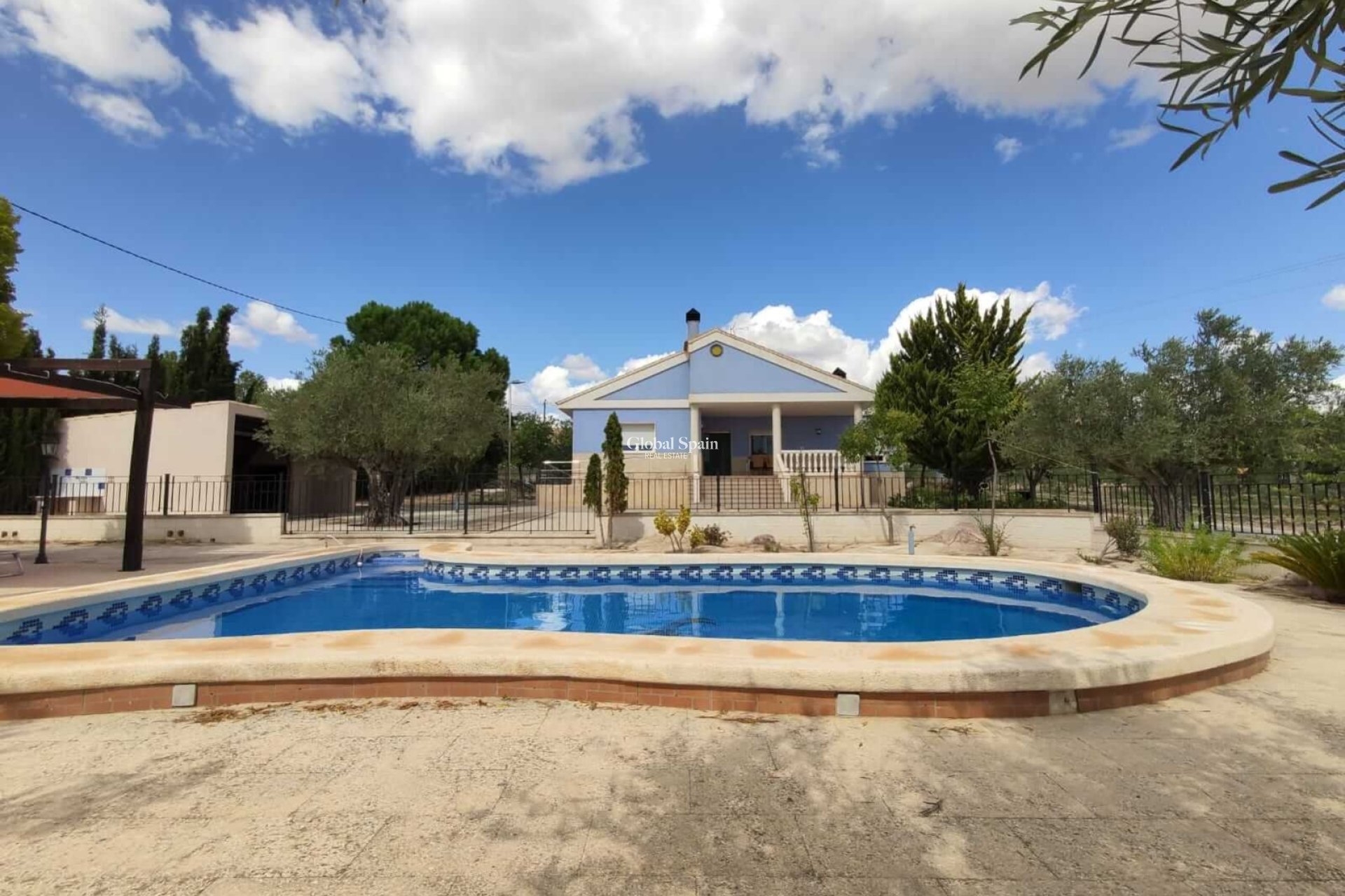 Resale - VILLA -
YECLA - Inland