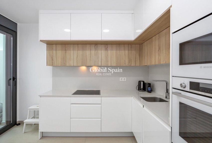 Revente - 2. Maison de ville -
CIUDAD QUESADA - Costa Blanca South