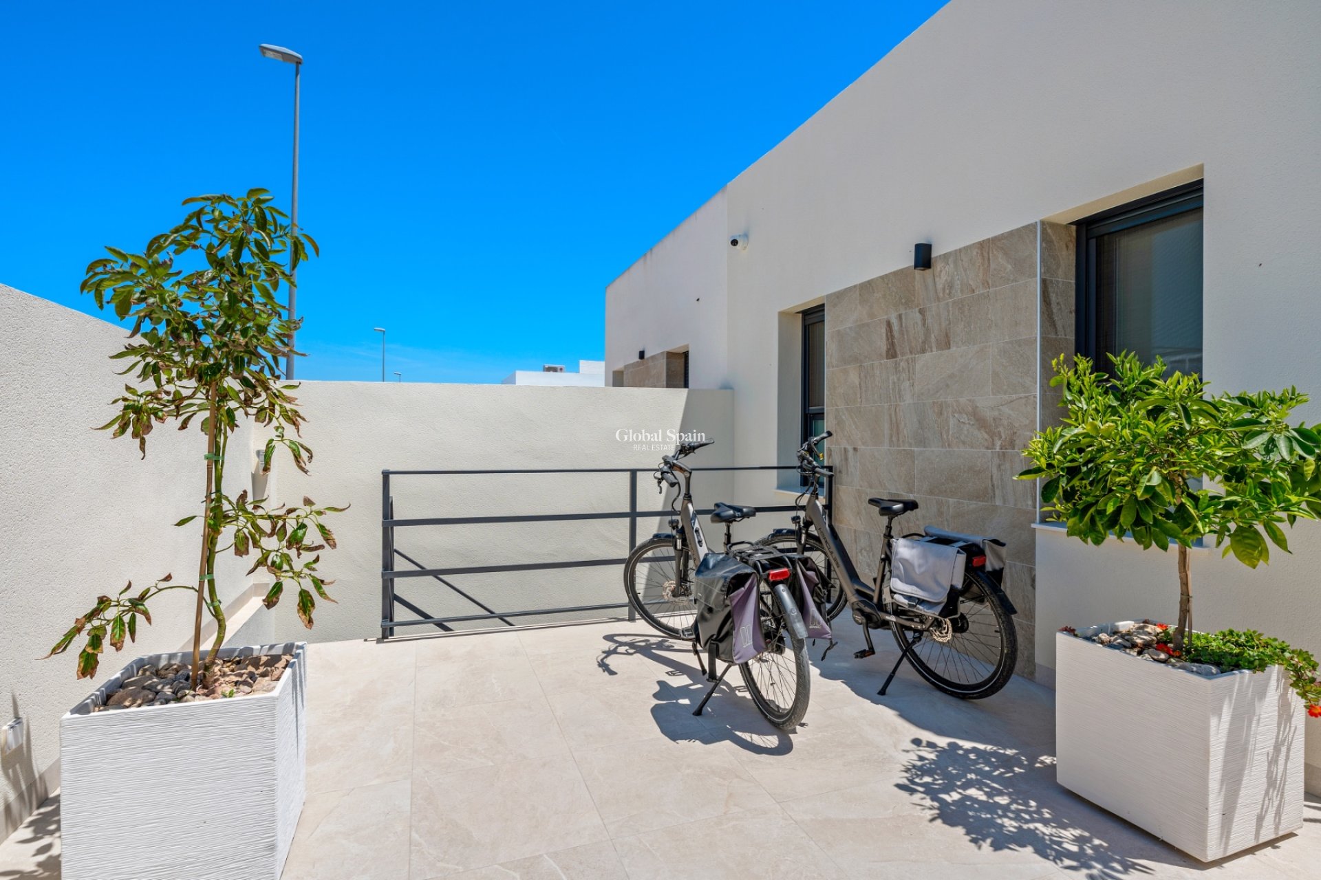 Revente - 6. Villa individuelle -
DAYA NUEVA - Costa Blanca South