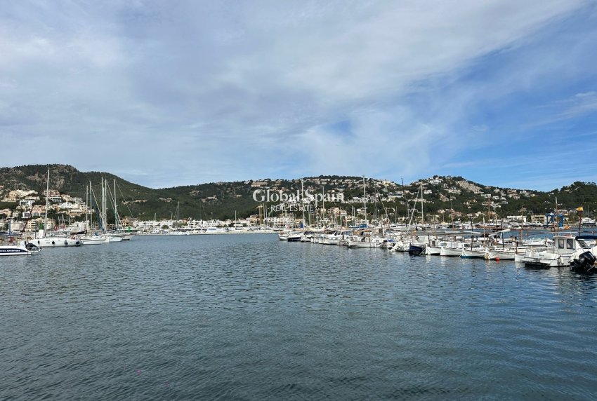 Revente - AIRE DE STATIONNEMENT / GARAGE -
PORT D'ANDRATX - Andratx