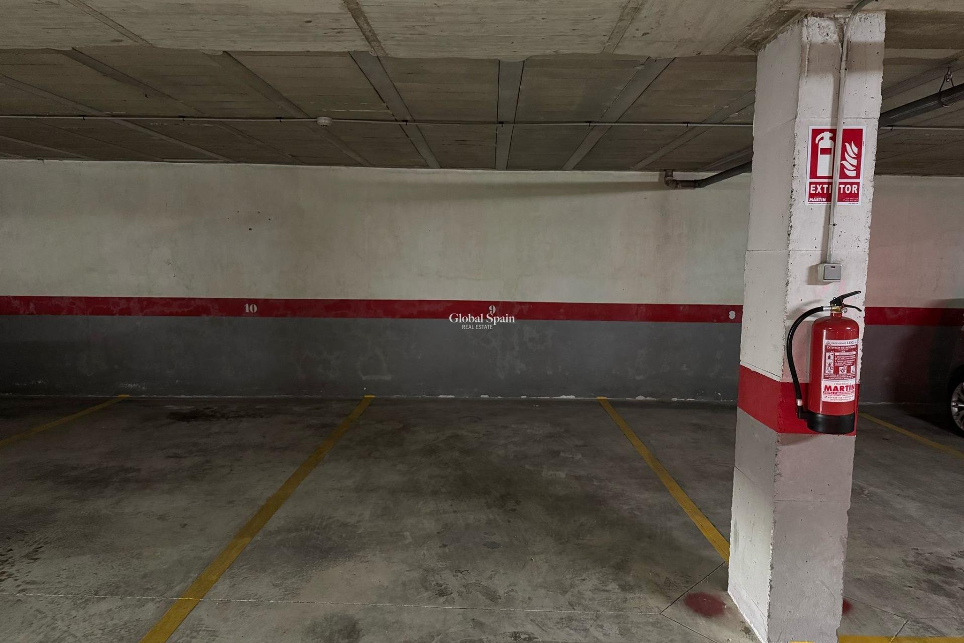 Revente - AIRE DE STATIONNEMENT / GARAGE -
TORREVIEJA - Centro