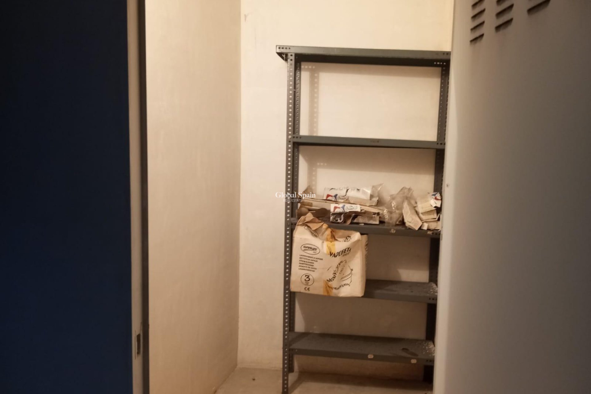 Revente - AIRE DE STATIONNEMENT / GARAGE -
TORREVIEJA - La Mata