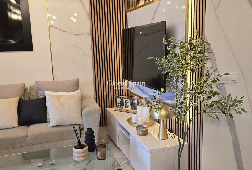 Revente - Apartment -
Sucina