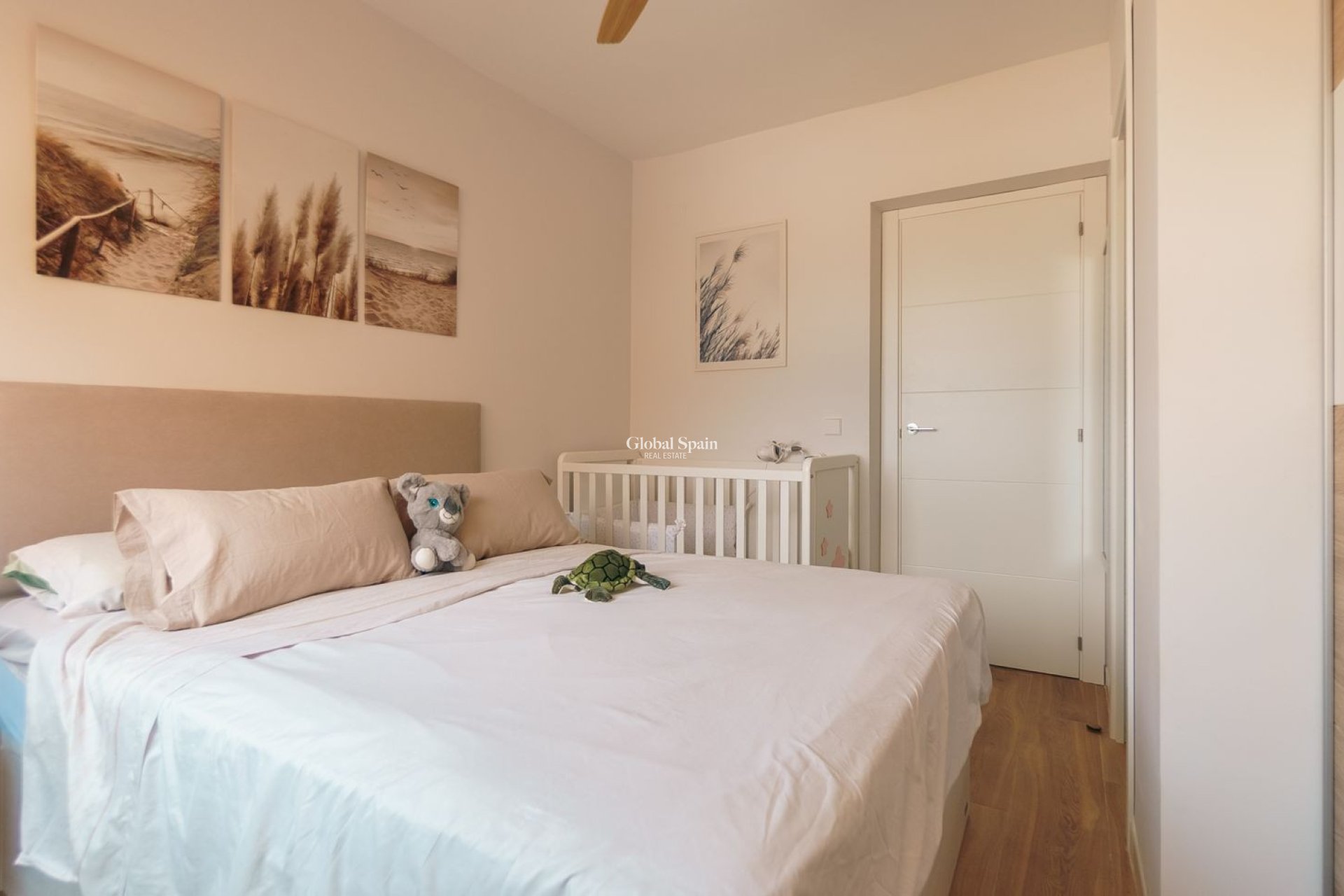 Revente - Appartement -
Albir - center