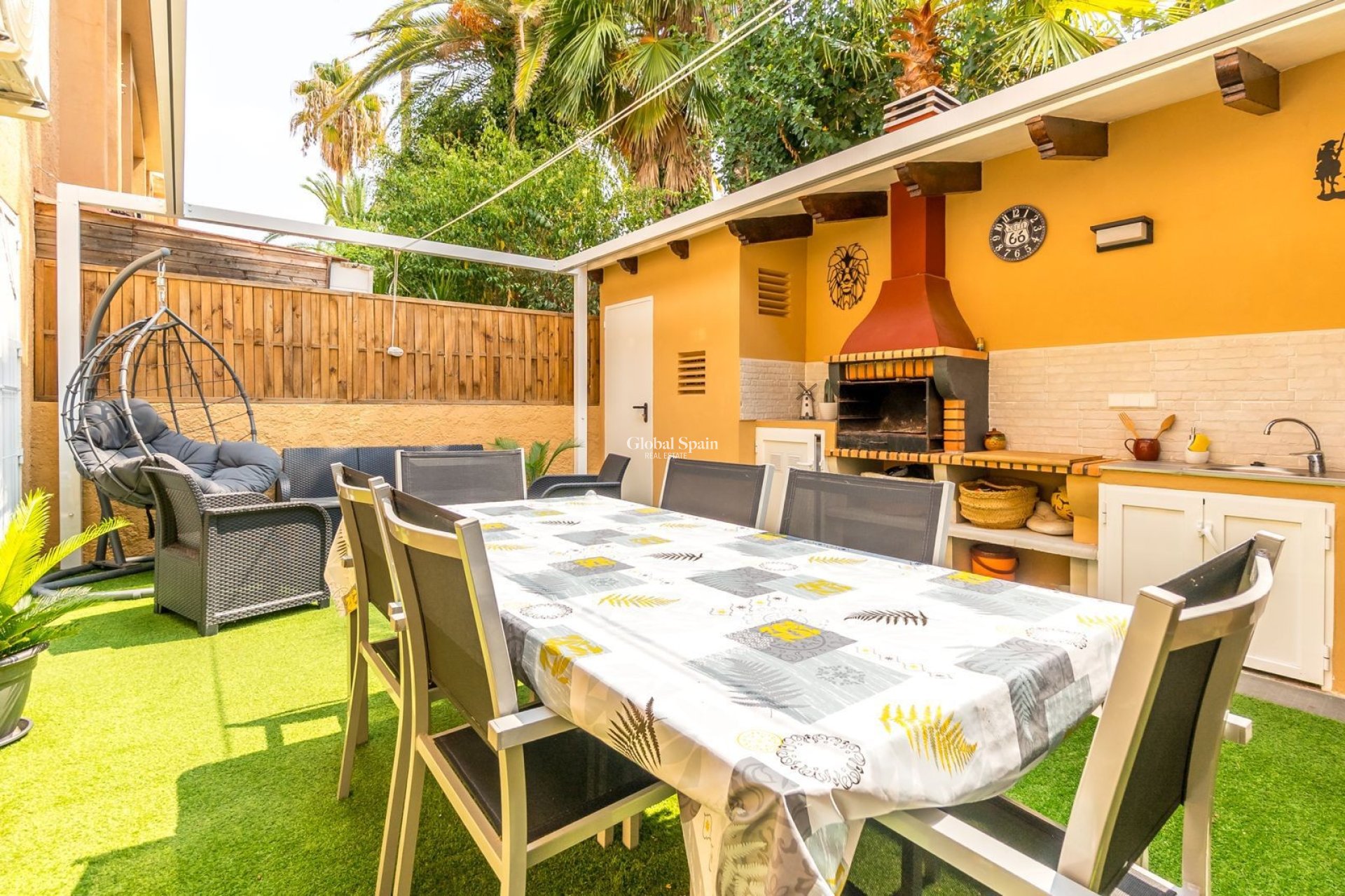 Revente - Appartement -
Albir - center