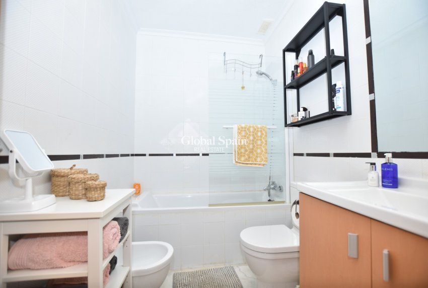 Revente - APPARTEMENT -
ALGORFA - Inland