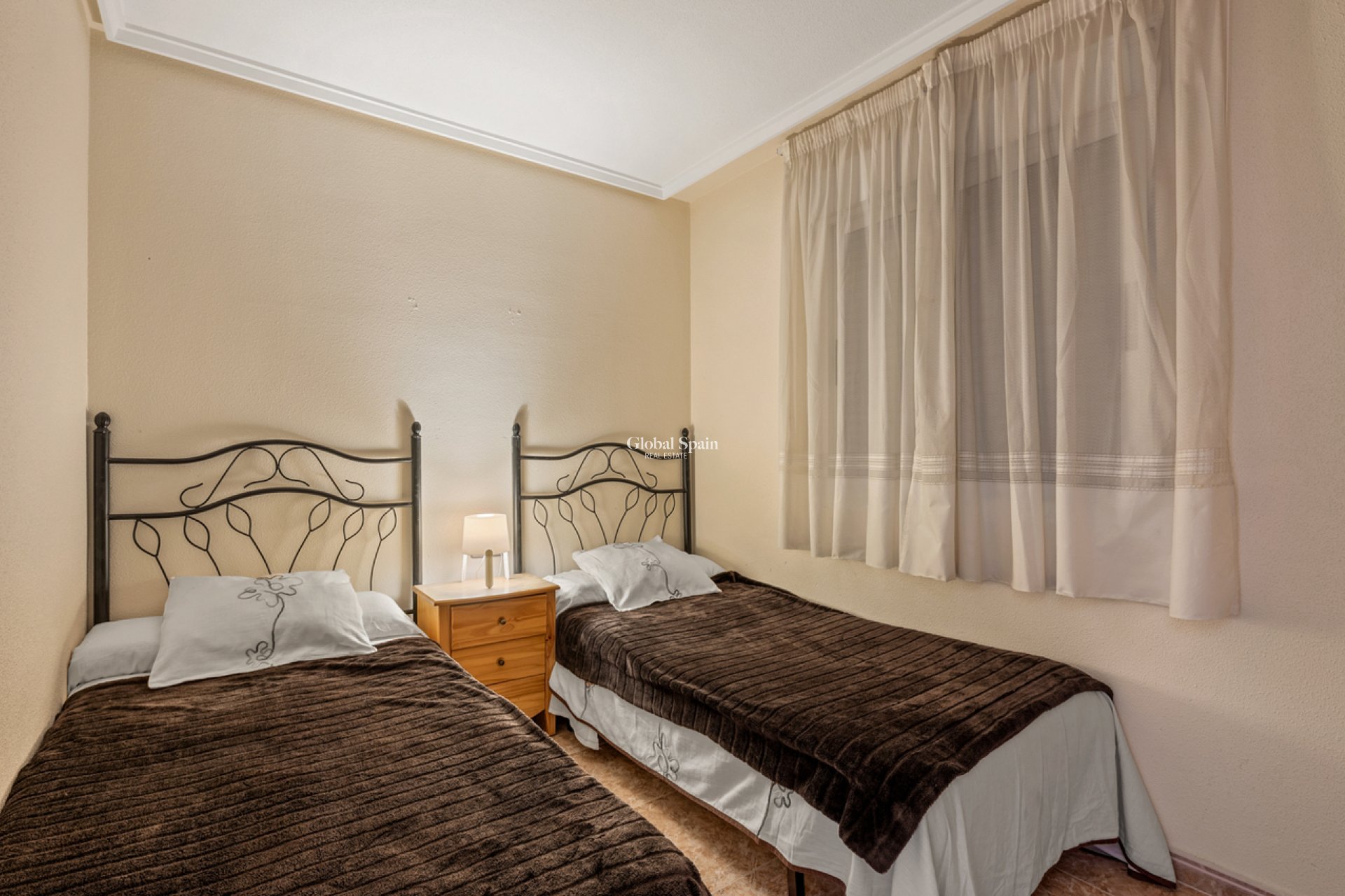 Revente - APPARTEMENT -
ALGORFA - Inland