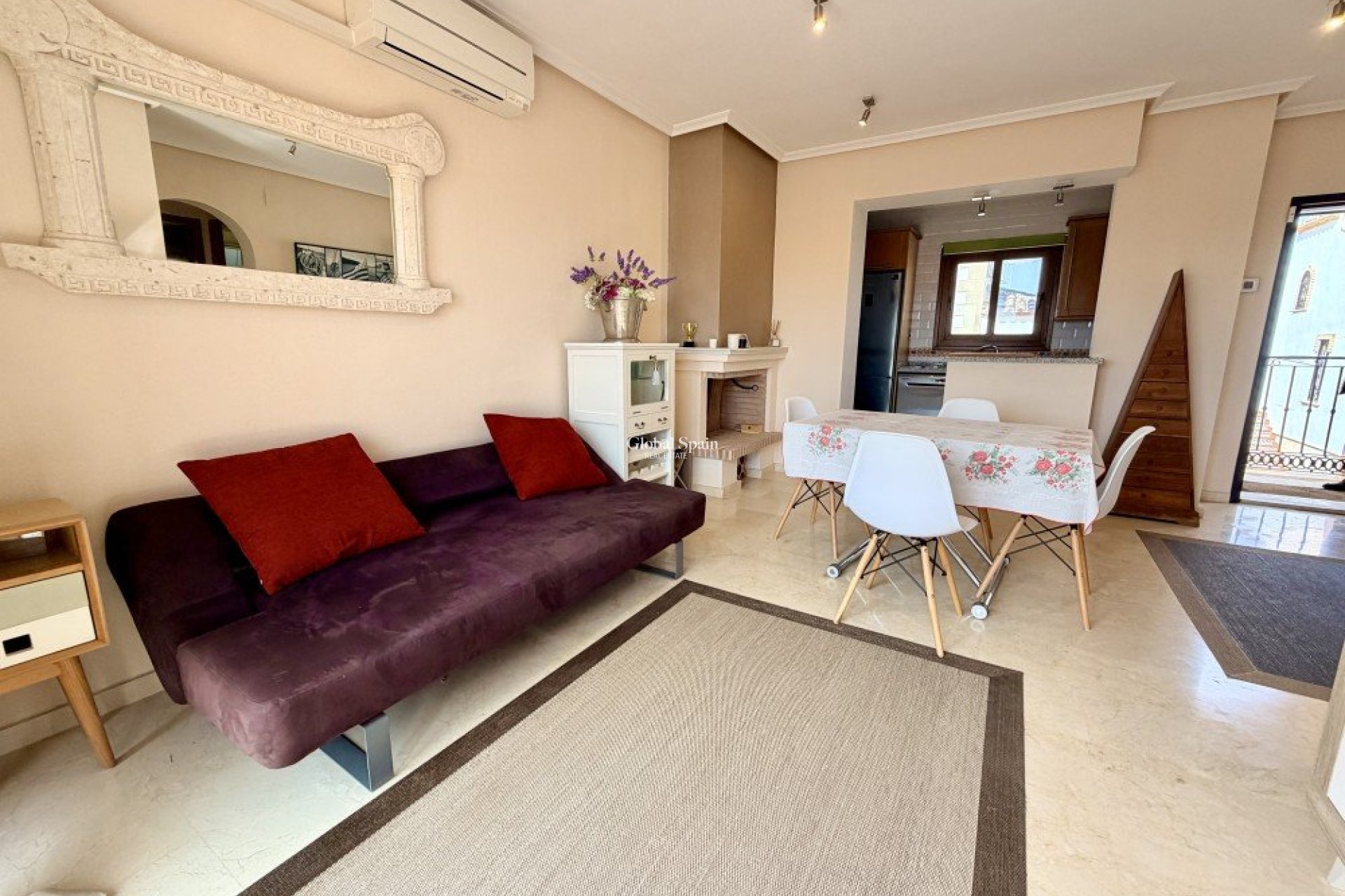 Revente - APPARTEMENT -
ALGORFA - Inland