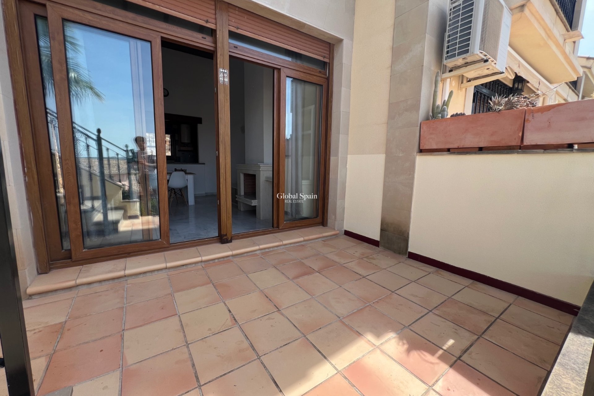 Revente - APPARTEMENT -
ALGORFA - Inland