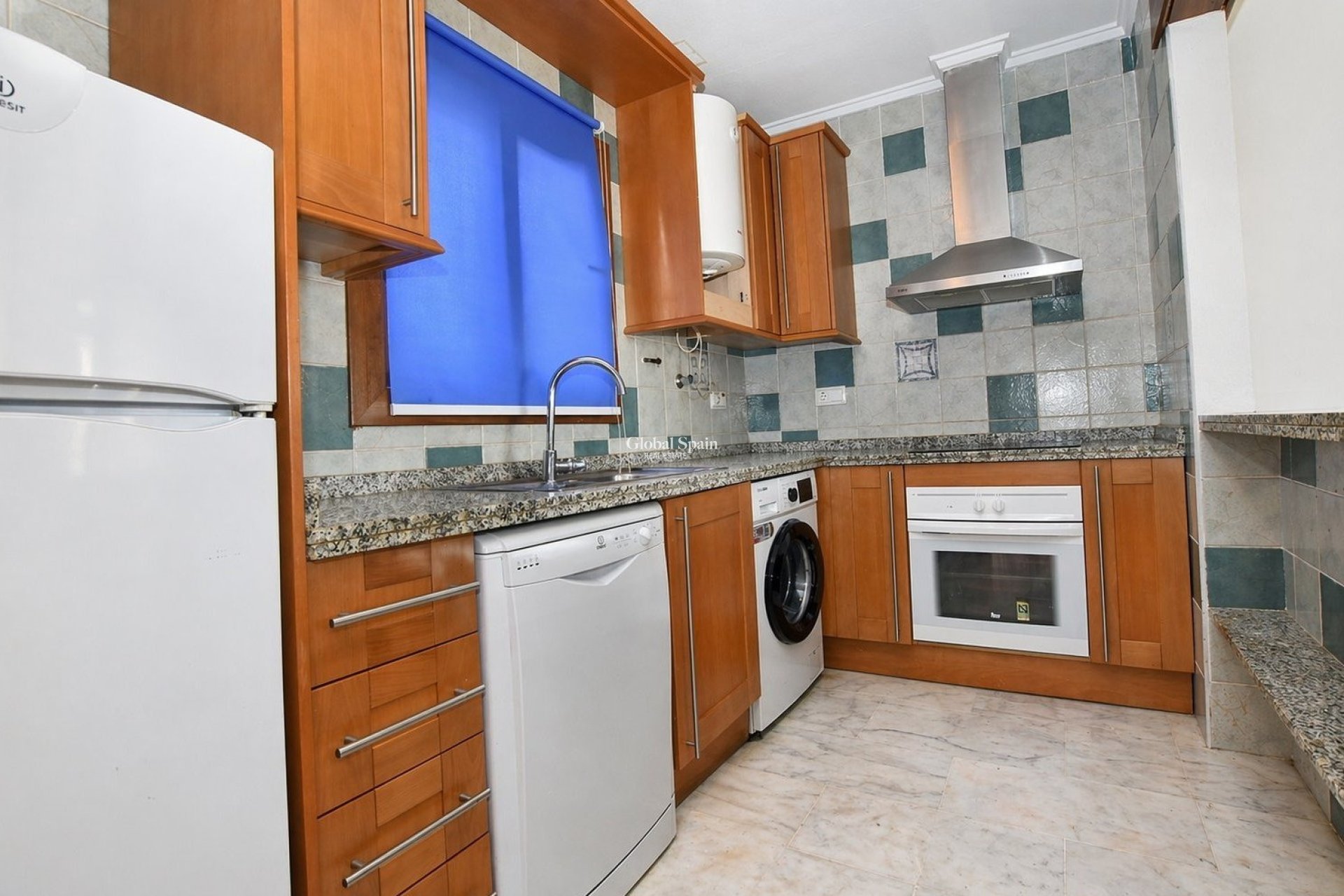 Revente - APPARTEMENT -
ALGORFA - Inland