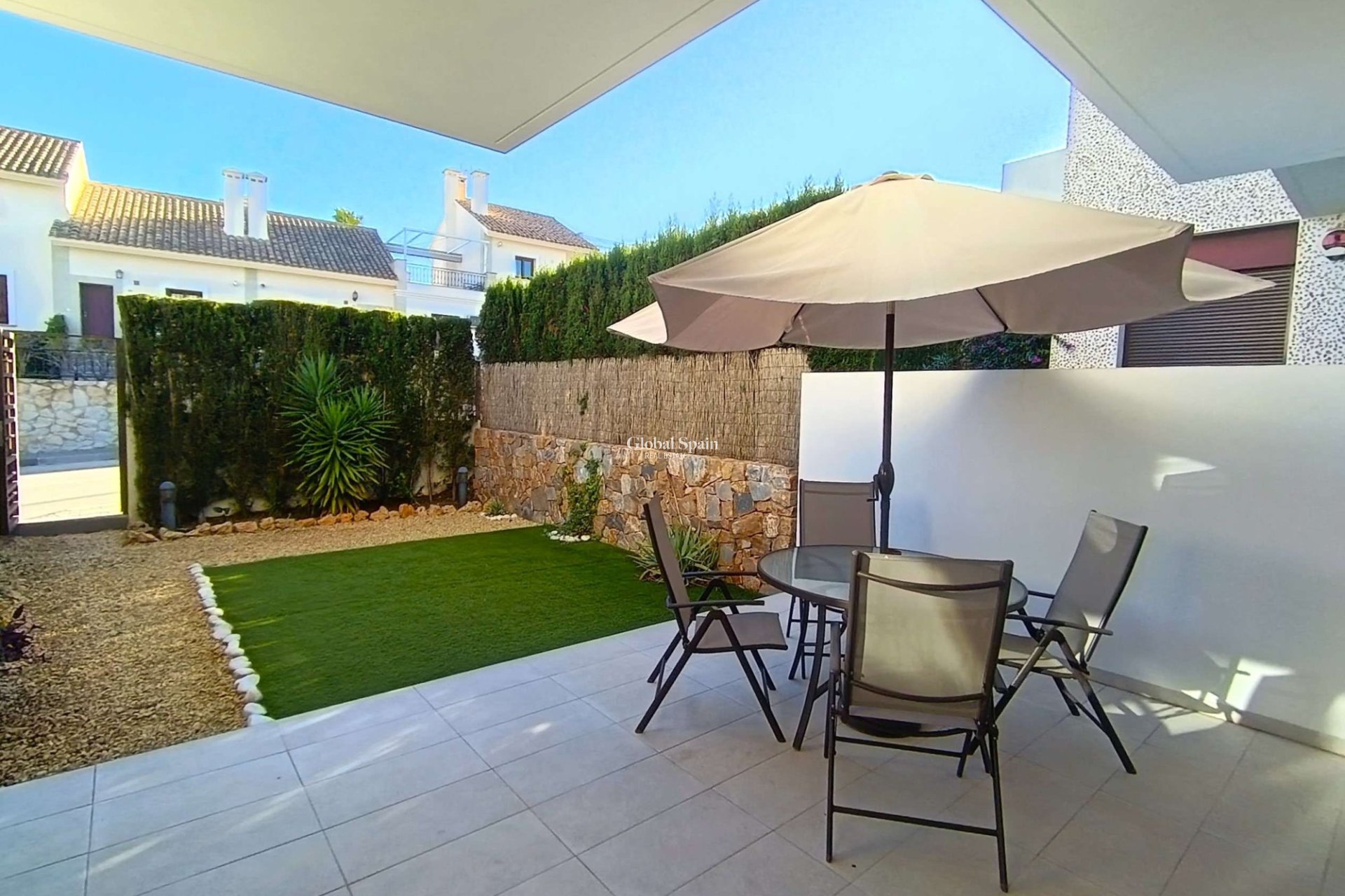 Revente - APPARTEMENT -
ALGORFA - Inland