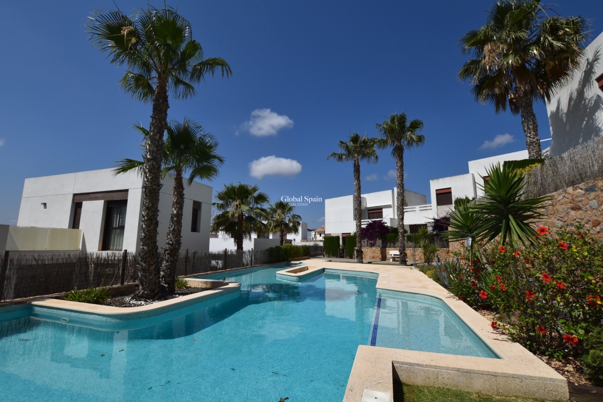 Revente - APPARTEMENT -
ALGORFA - Inland