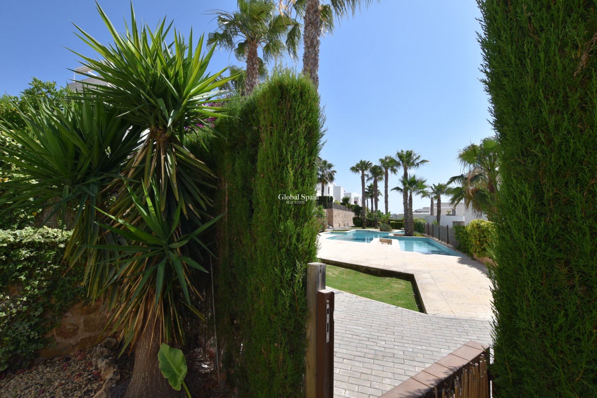 Revente - APPARTEMENT -
ALGORFA - Inland