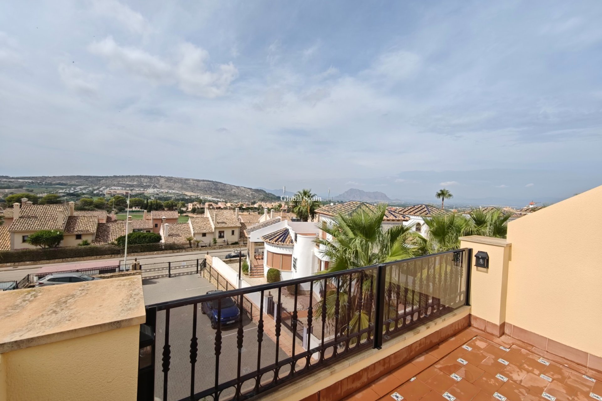 Revente - APPARTEMENT -
ALGORFA - Inland