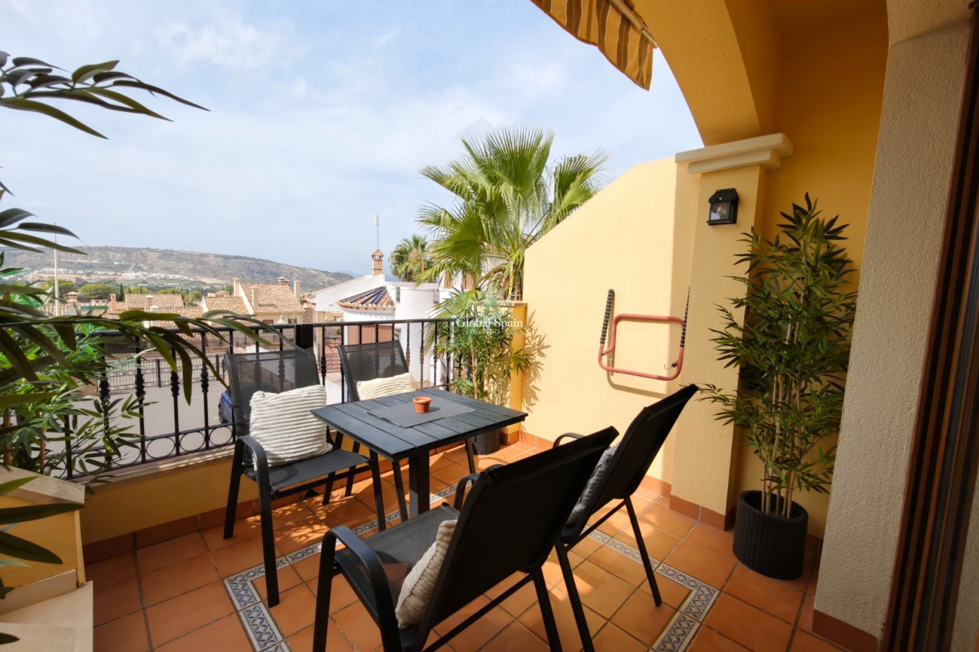 Revente - APPARTEMENT -
ALGORFA - Inland