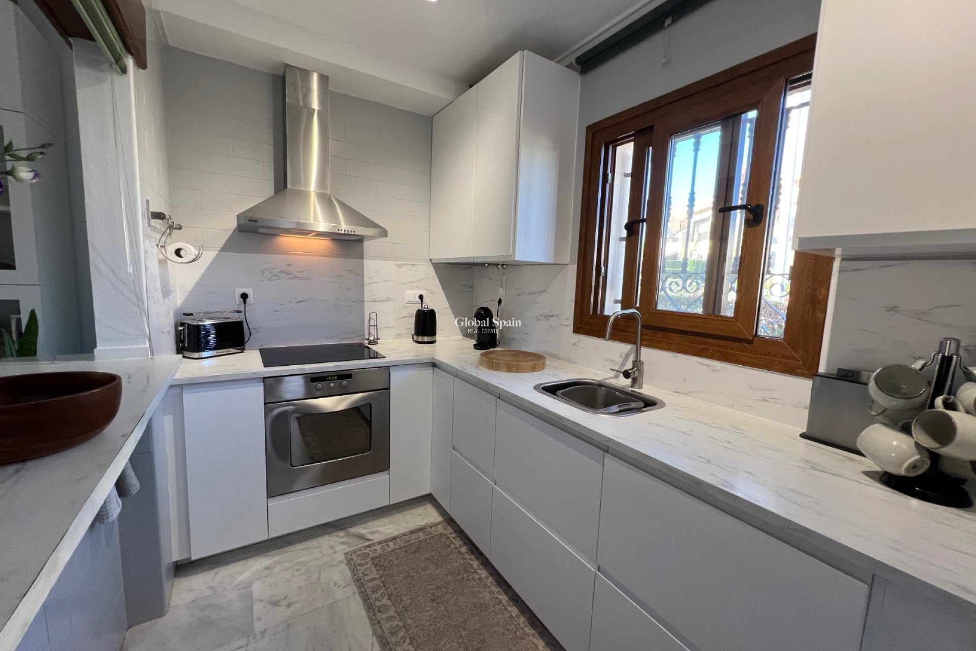 Revente - APPARTEMENT -
ALGORFA - Inland