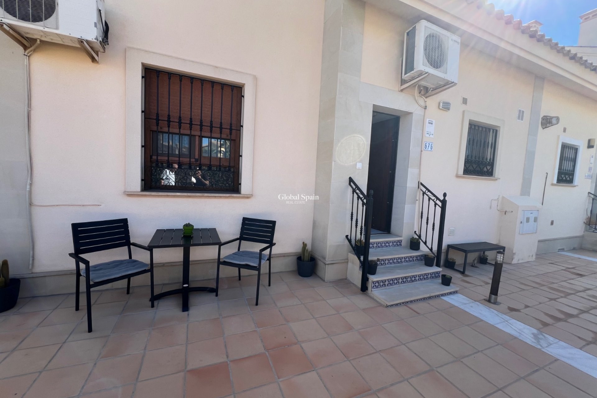 Revente - APPARTEMENT -
ALGORFA - Inland