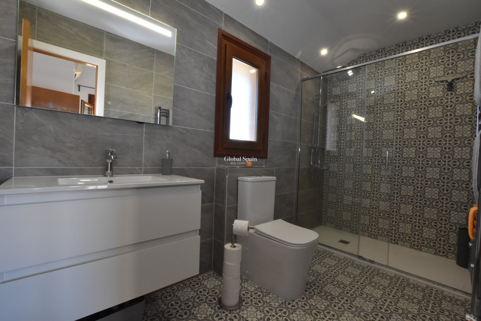 Revente - APPARTEMENT -
ALGORFA - Inland