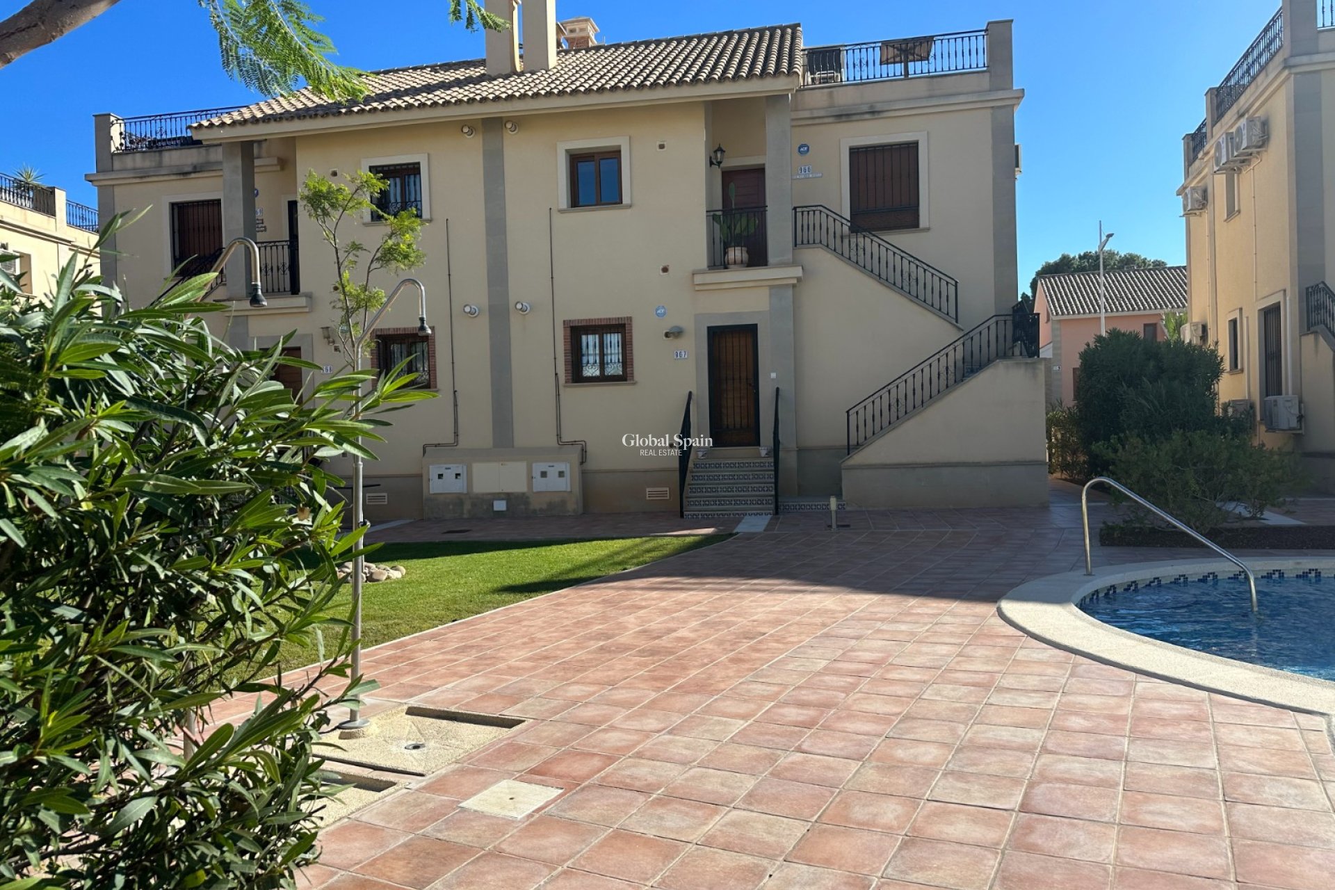 Revente - Appartement -
ALGORFA - LA FINCA GOLF / ALGORFA