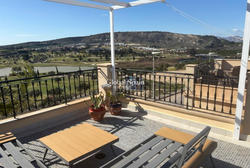 Revente - APPARTEMENT -
ALGORFA - LA FINCA GOLF / ALGORFA