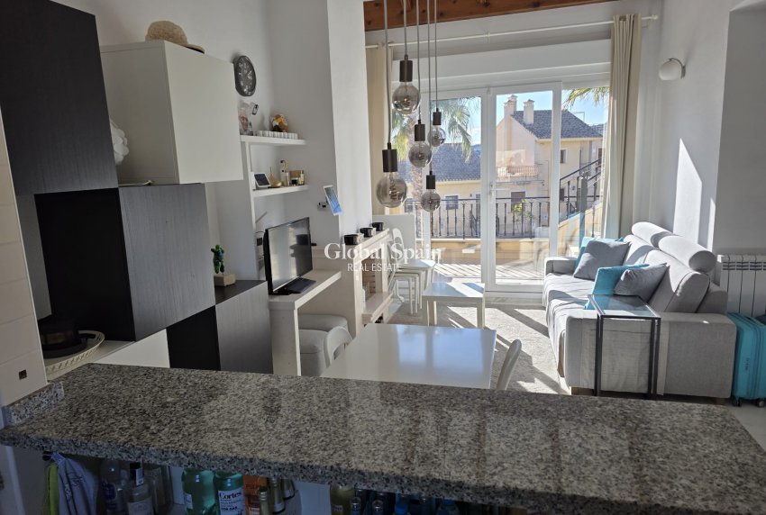 Revente - APPARTEMENT -
ALGORFA - LA FINCA GOLF / ALGORFA