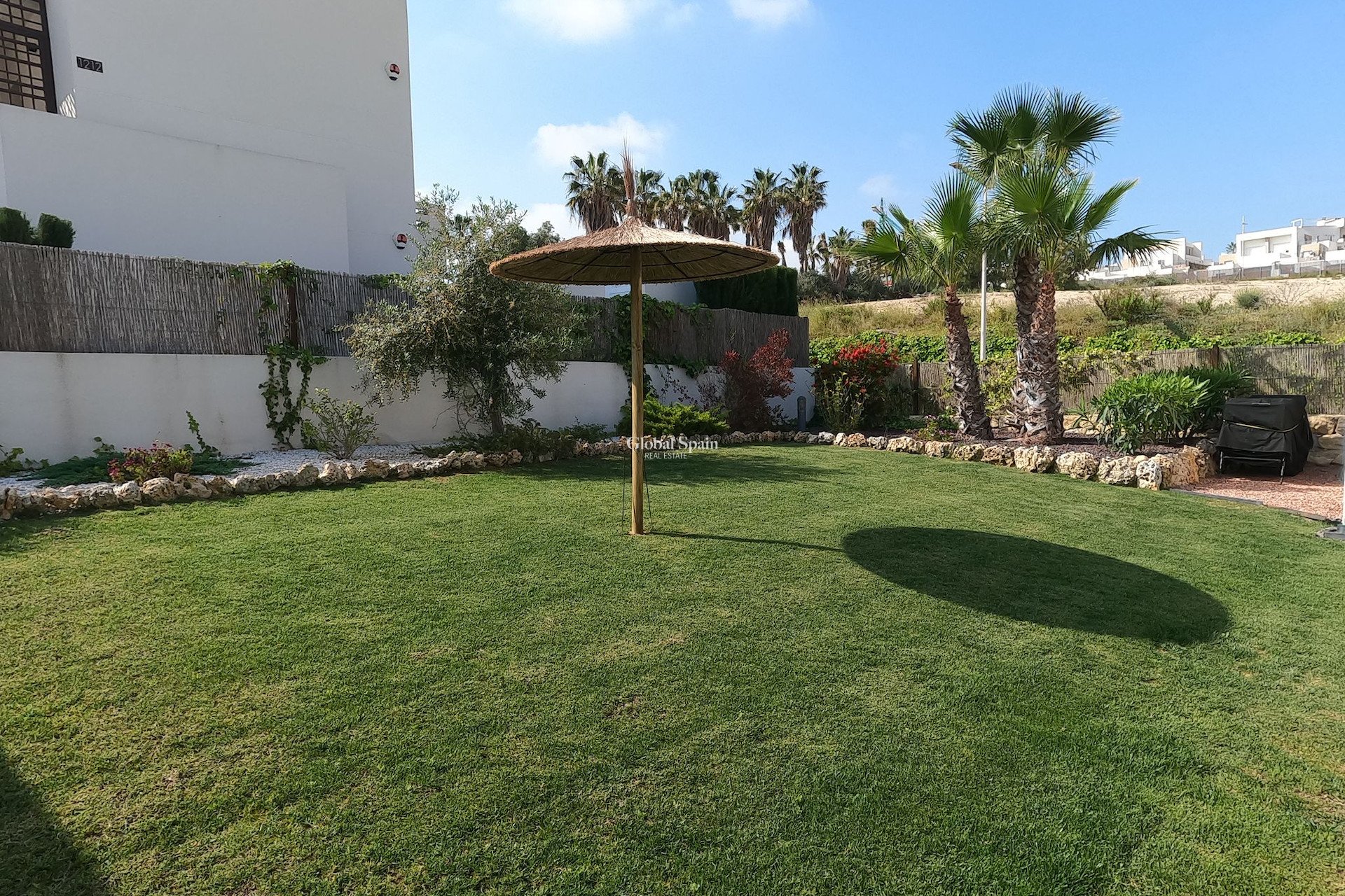 Revente - APPARTEMENT -
ALGORFA - LA FINCA GOLF / ALGORFA