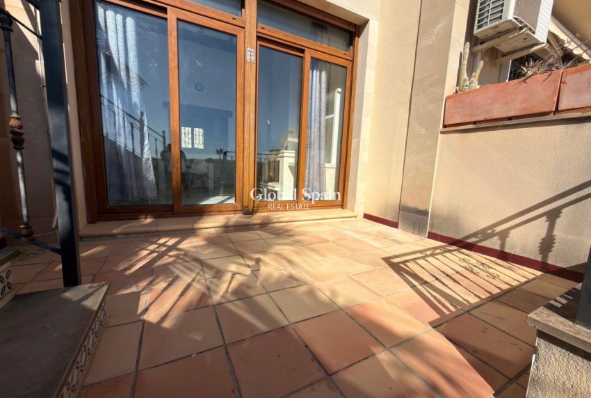 Revente - APPARTEMENT -
ALGORFA - LA FINCA GOLF / ALGORFA