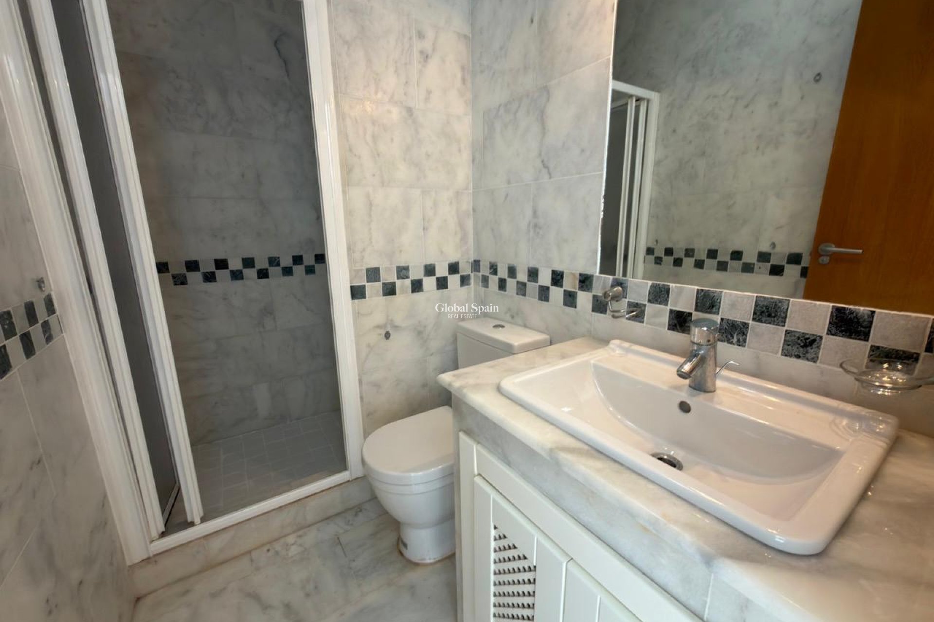 Revente - APPARTEMENT -
ALGORFA - LA FINCA GOLF / ALGORFA