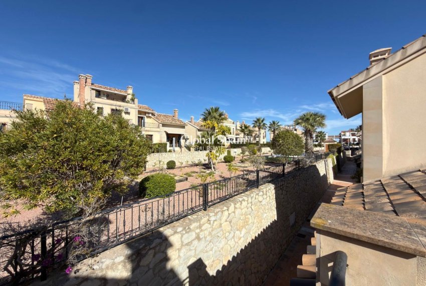 Revente - APPARTEMENT -
ALGORFA - LA FINCA GOLF / ALGORFA