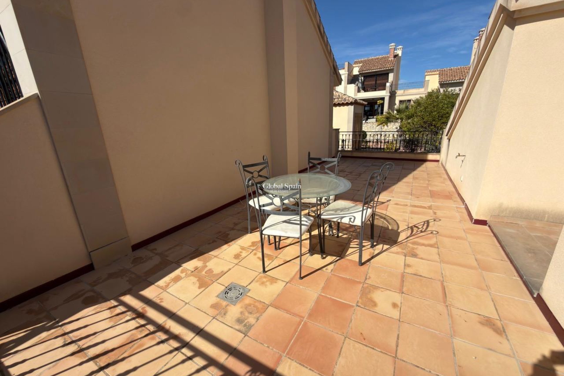 Revente - APPARTEMENT -
ALGORFA - LA FINCA GOLF / ALGORFA