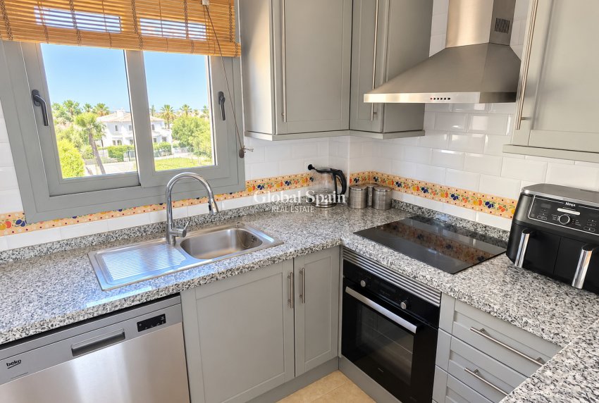 Revente - APPARTEMENT -
ALGORFA - LA FINCA GOLF / ALGORFA