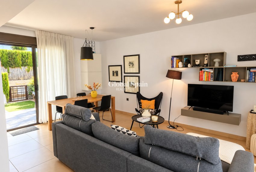 Revente - APPARTEMENT -
ALGORFA - LA FINCA GOLF / ALGORFA