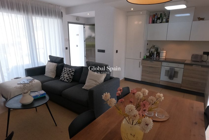 Revente - APPARTEMENT -
ALGORFA - LA FINCA GOLF / ALGORFA