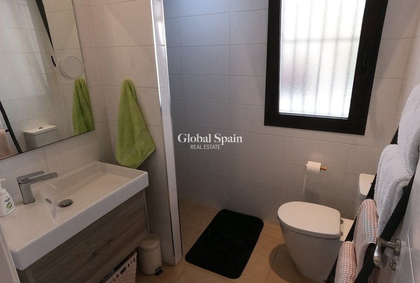 Revente - APPARTEMENT -
ALGORFA - LA FINCA GOLF / ALGORFA