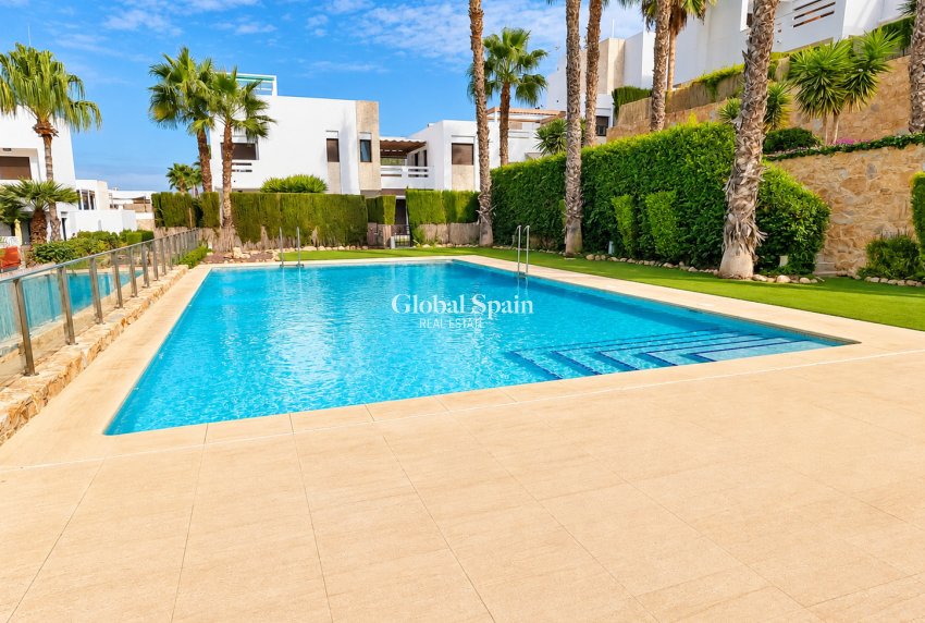 Revente - APPARTEMENT -
ALGORFA - LA FINCA GOLF / ALGORFA