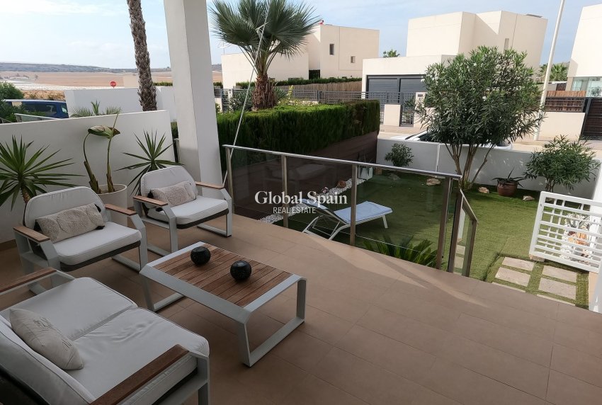 Revente - APPARTEMENT -
ALGORFA - LA FINCA GOLF / ALGORFA