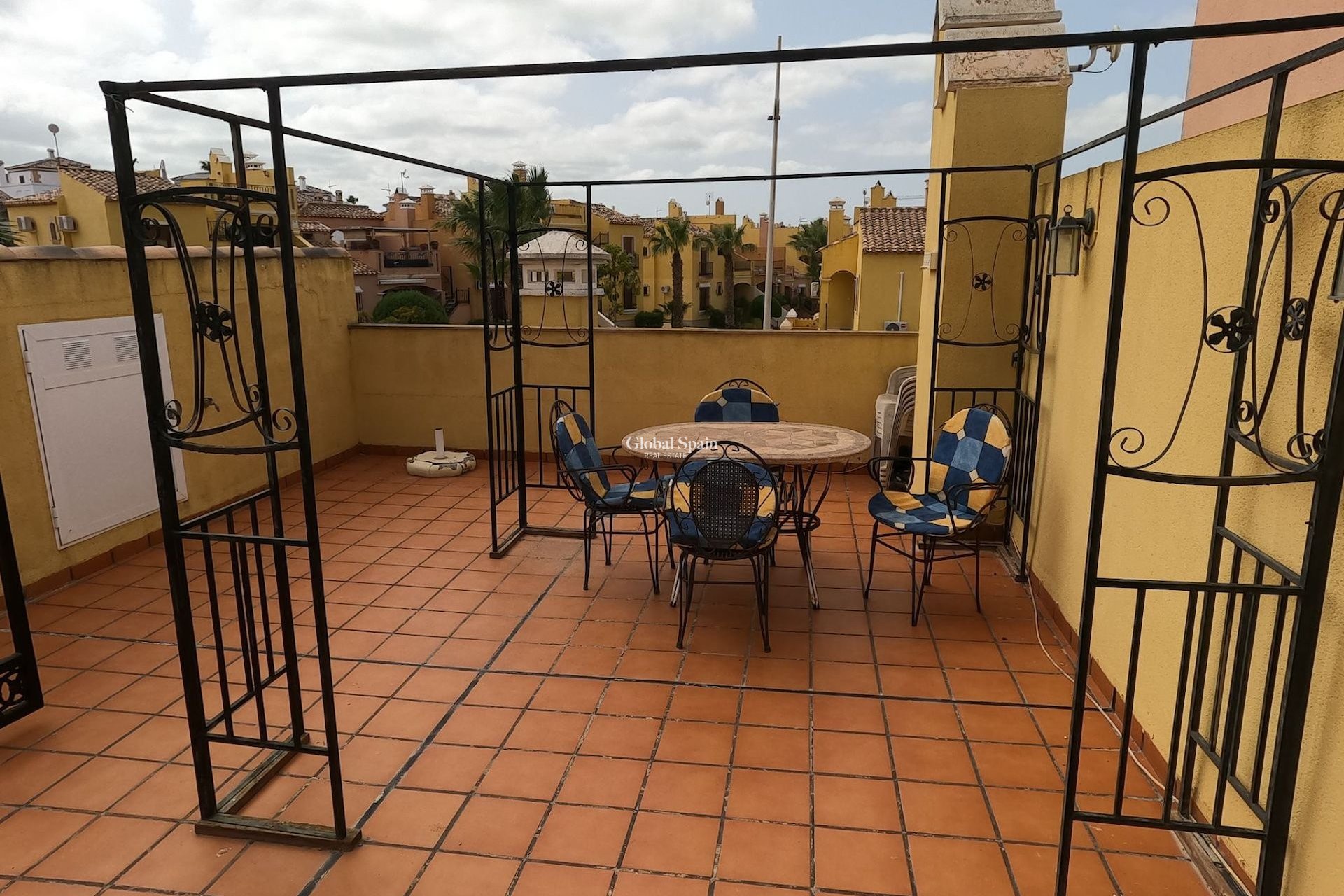 Revente - Appartement -
ALGORFA - LA FINCA GOLF / ALGORFA
