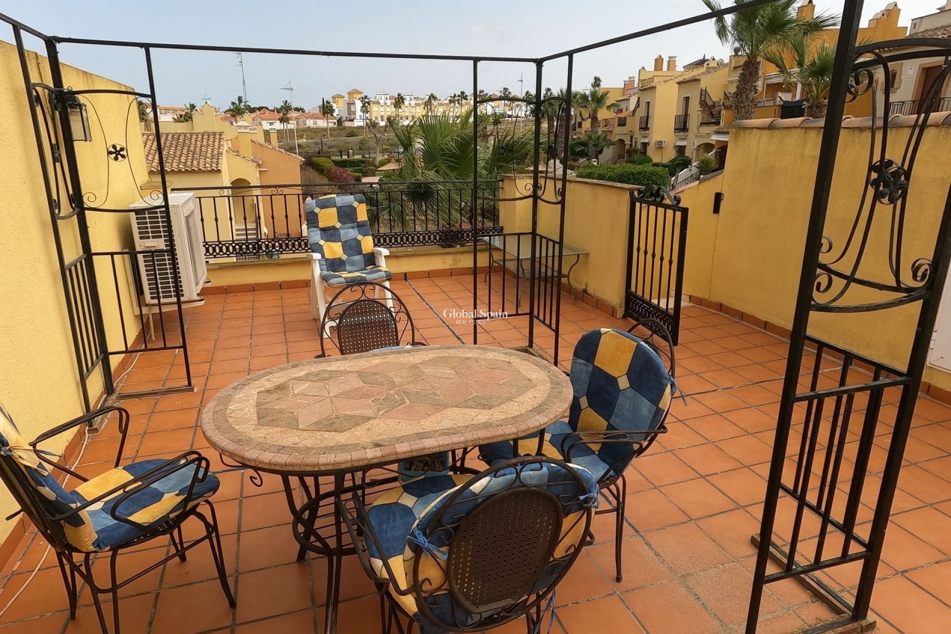 Revente - Appartement -
ALGORFA - LA FINCA GOLF / ALGORFA