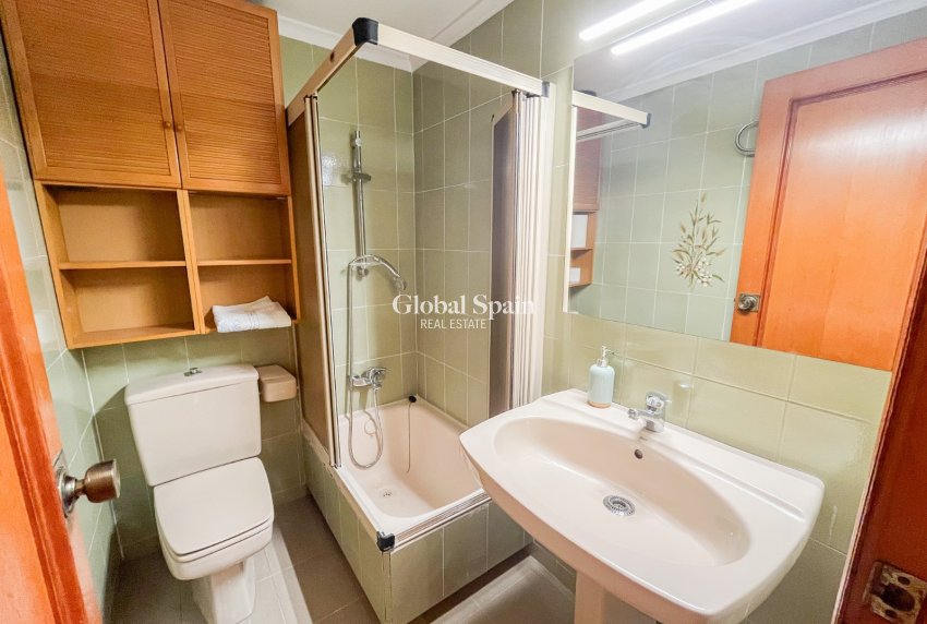 Revente - APPARTEMENT -
ALICANTE - Centro