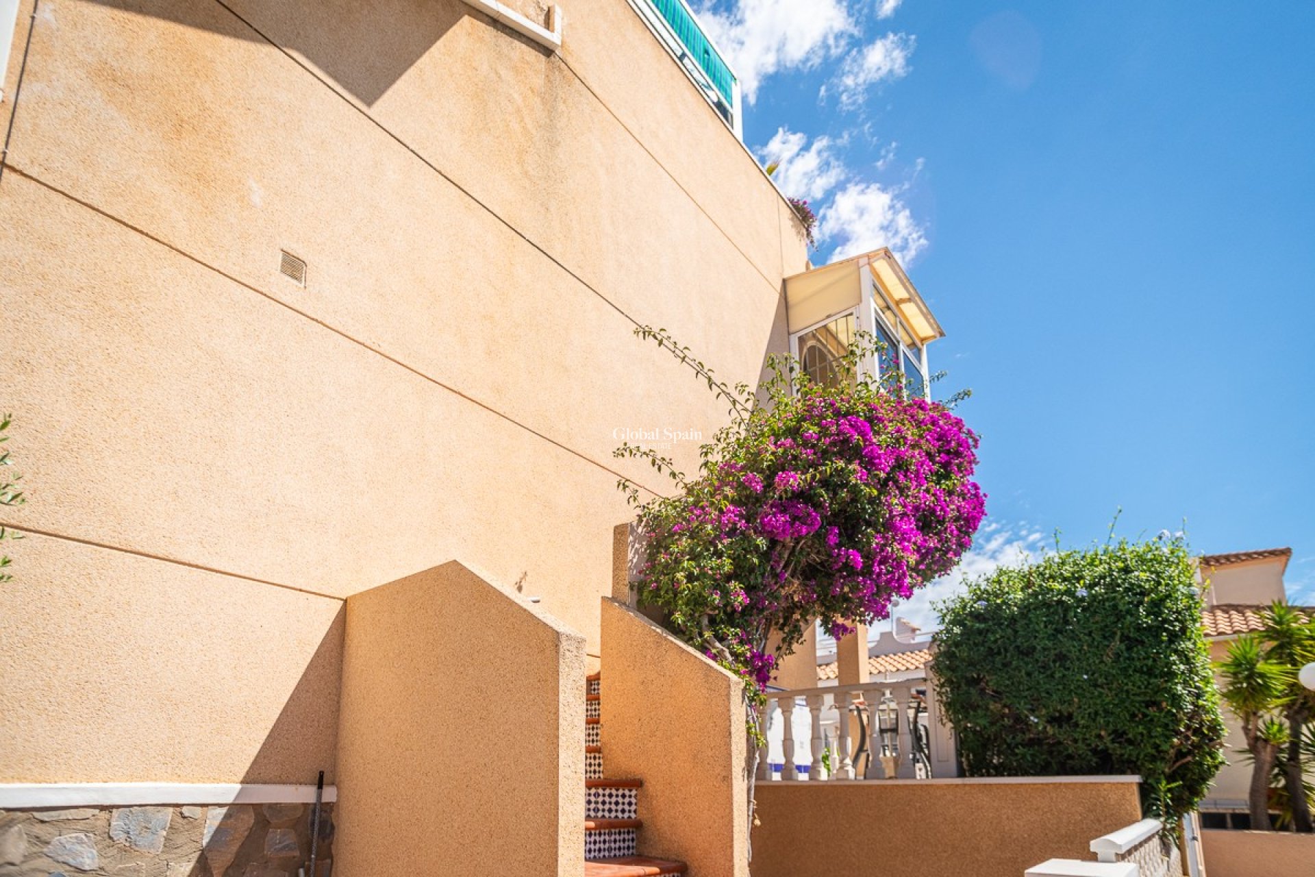 Revente - APPARTEMENT -
ALICANTE - La Florida