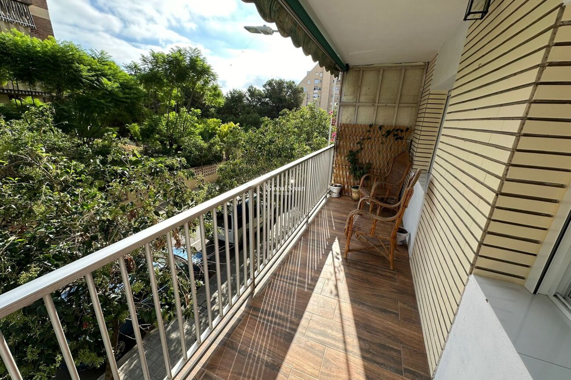 Revente - APPARTEMENT -
ALICANTE - Pla Del Bon Repos