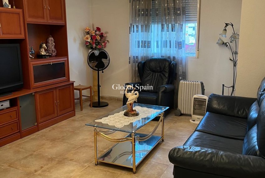 Revente - APPARTEMENT -
ALMORADÍ - Centro Urbano 2