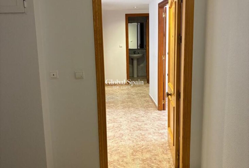 Revente - APPARTEMENT -
ALMORADÍ - Costa Blanca