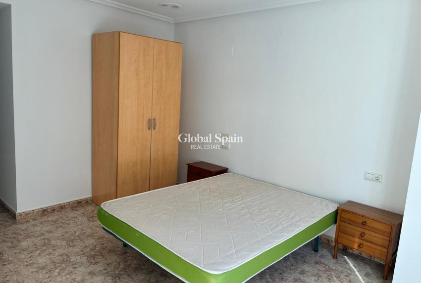 Revente - APPARTEMENT -
ALMORADÍ - Costa Blanca