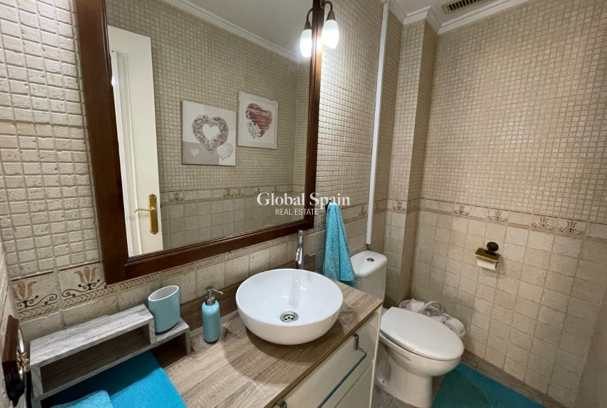 Revente - APPARTEMENT -
ALMORADÍ - Inland