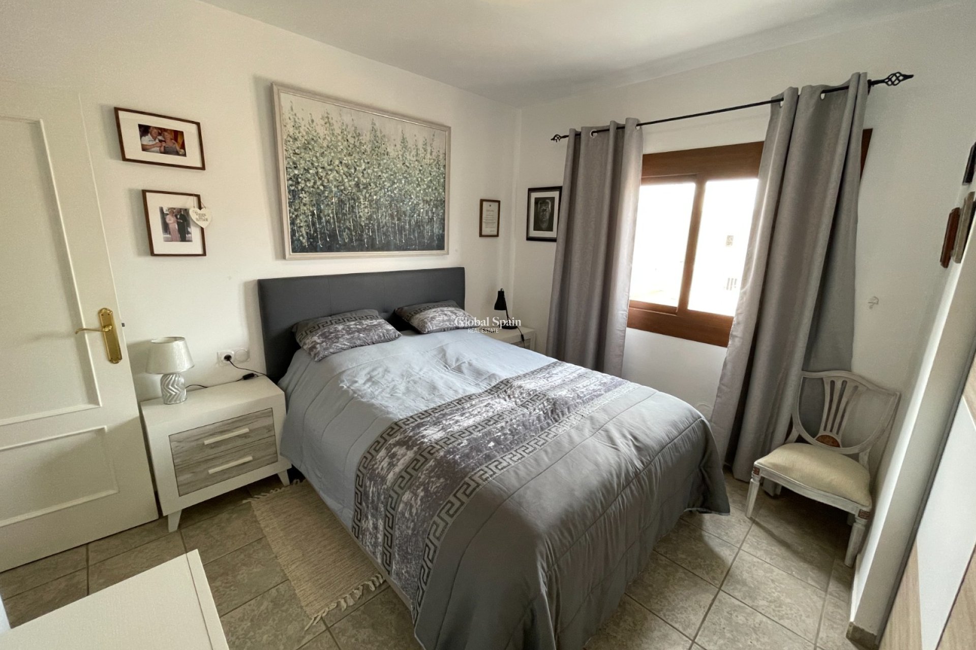 Revente - APPARTEMENT -
ALMORADÍ - Inland