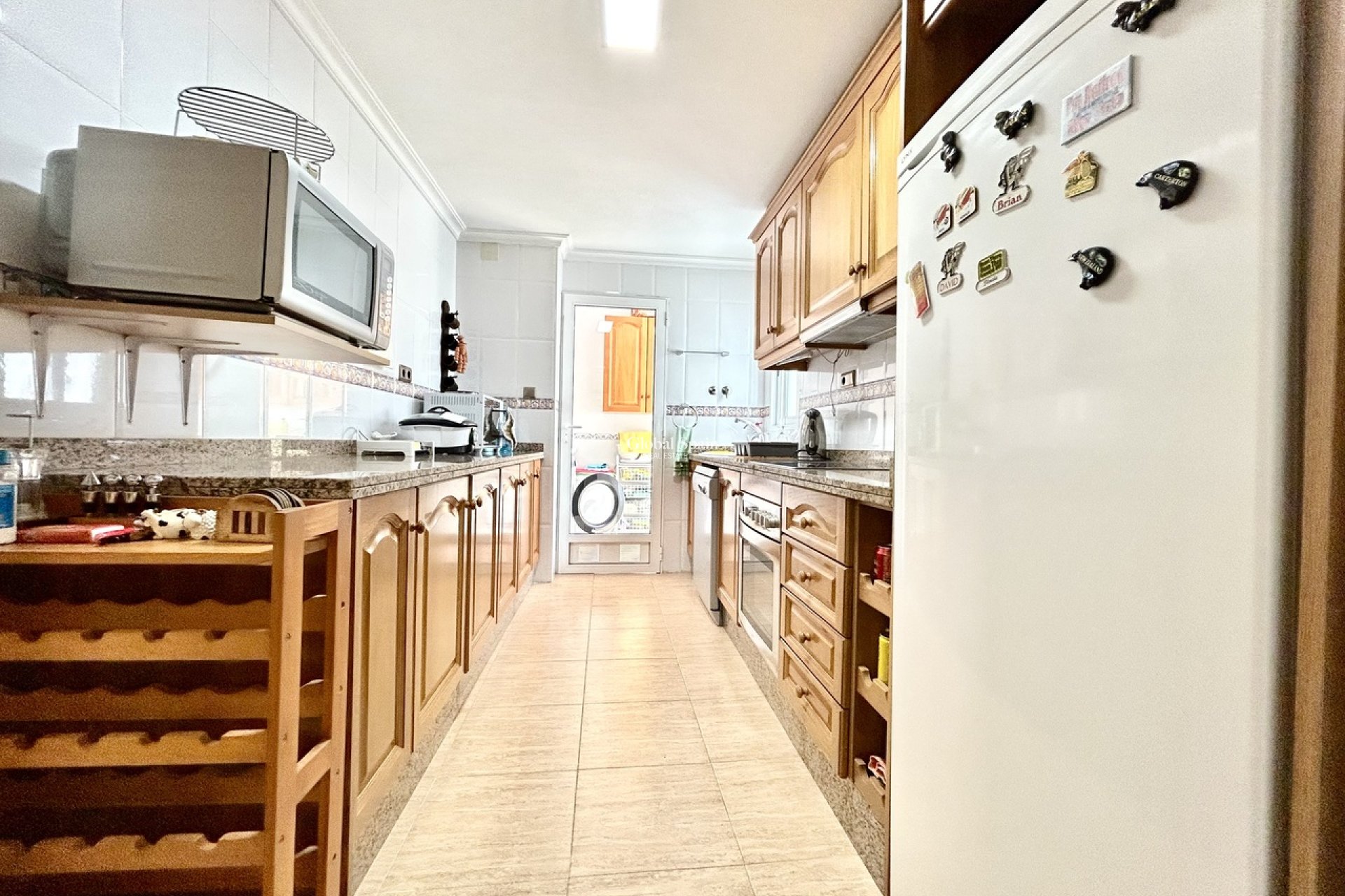 Revente - APPARTEMENT -
ALMORADÍ - Inland